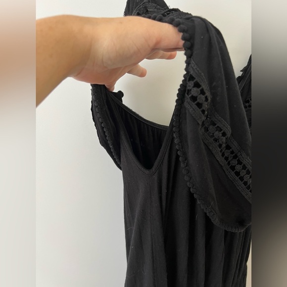 Kismet Off the shoulder romper - Picture 2 of 5